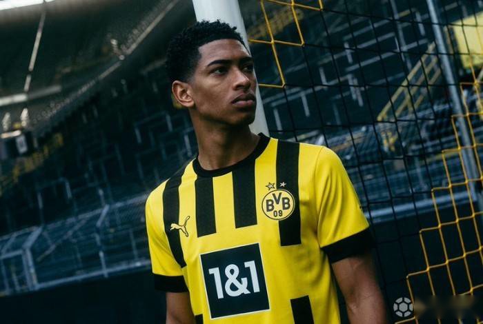 国乒三连冠 感恩幕后英雄