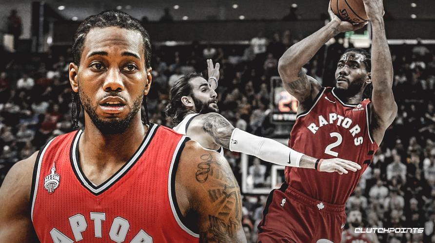 记者：赛后从更衣室走向大巴的申花队员 满脸不甘