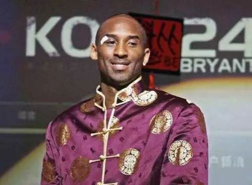 利物浦欧冠大名单：萨拉赫缺阵！范戴克领衔，维尔茨在列